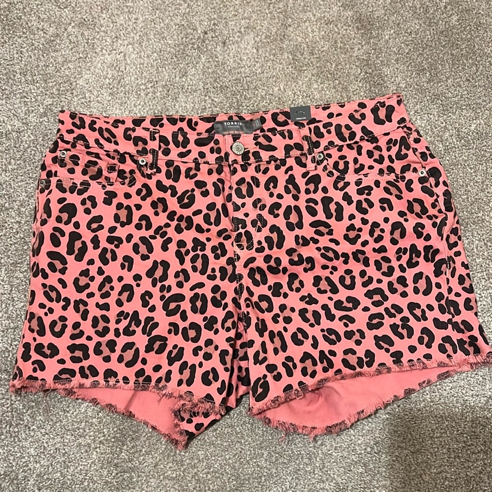 Torrid high rise leopard shorts